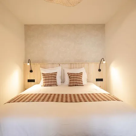 Modern Two Bedroom Apartment Close To The Beach-3